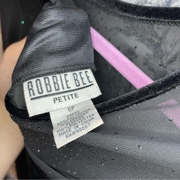 Robbie Bee Black Dress - Picture 4 of 5